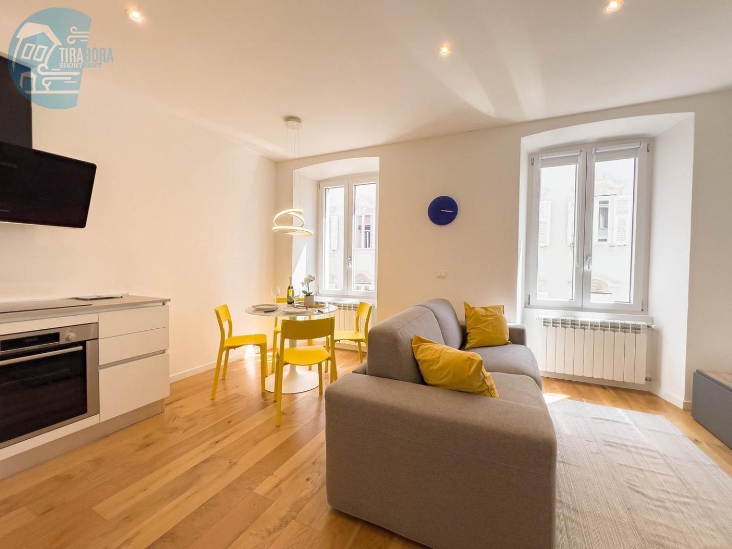 Cassa Di Risparmio 11 Tirabora Short Rent * Trieste